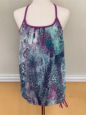 Fabletics Norwalk Tank with Built-In Bra (removable pads included)